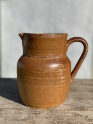 La carafe / cruche / pichet en grès