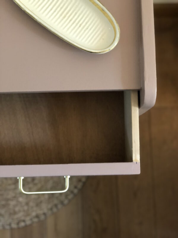 La commode rose pieds compas – Image 5