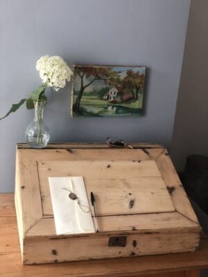 Ancien pupitre en bois à poser