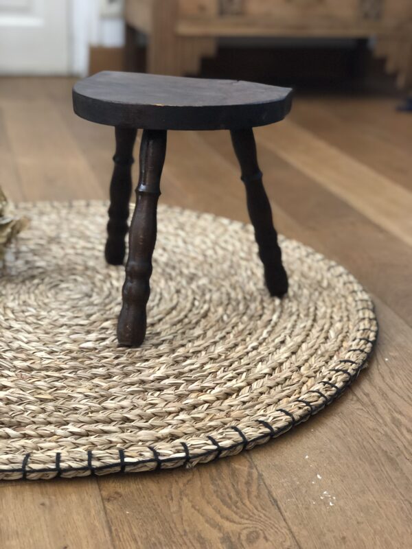 Le tabouret tripode – Image 3