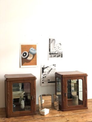 La paire de vitrine de style art déco