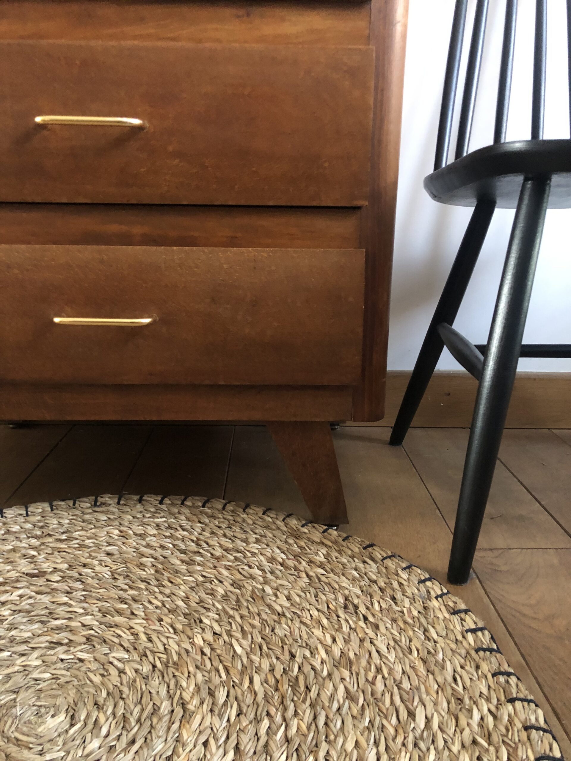 Le chiffonnier aux pieds compas – Image 5