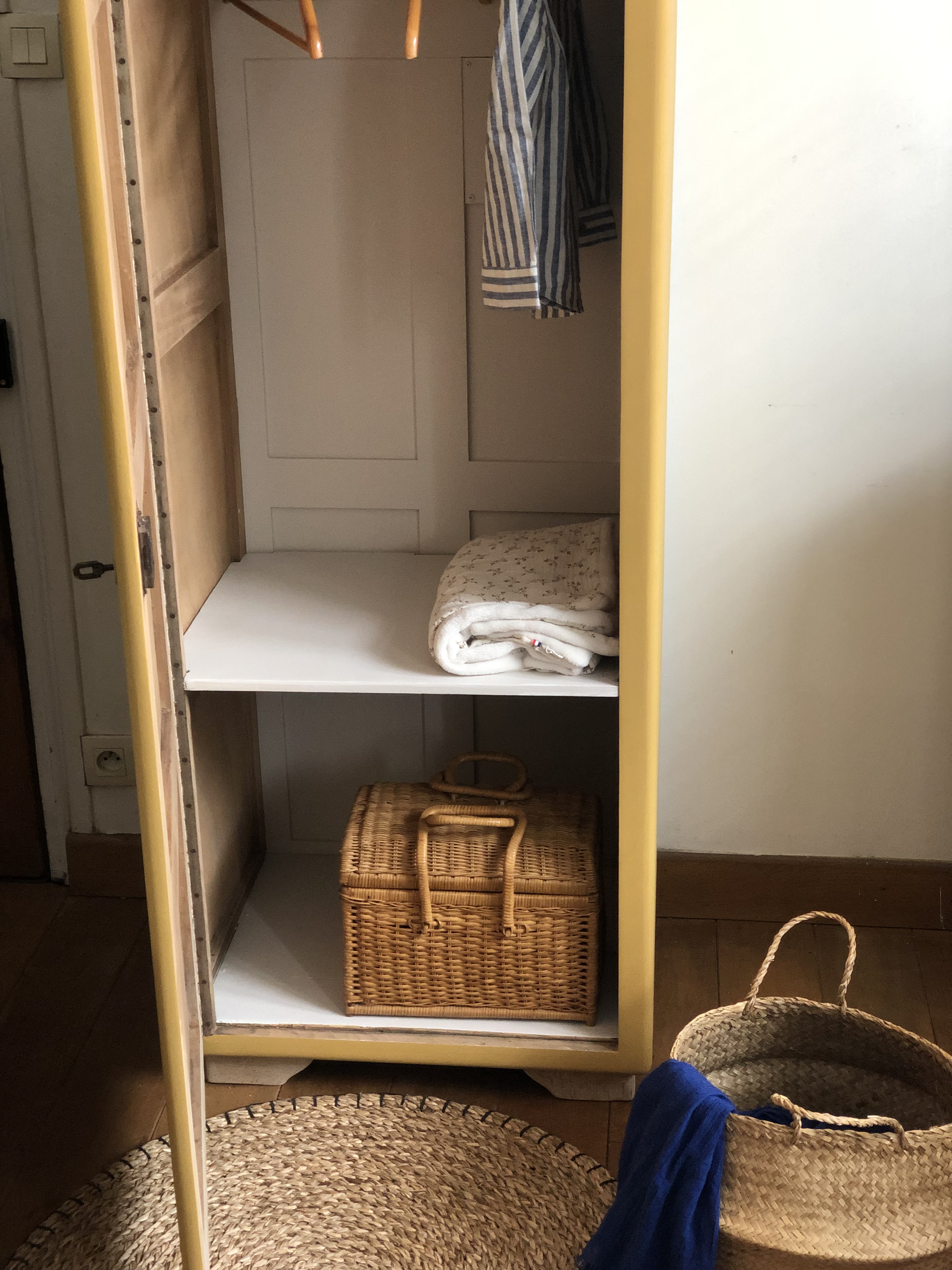 Armoire vintage style Mado une porte : La Rayonnante