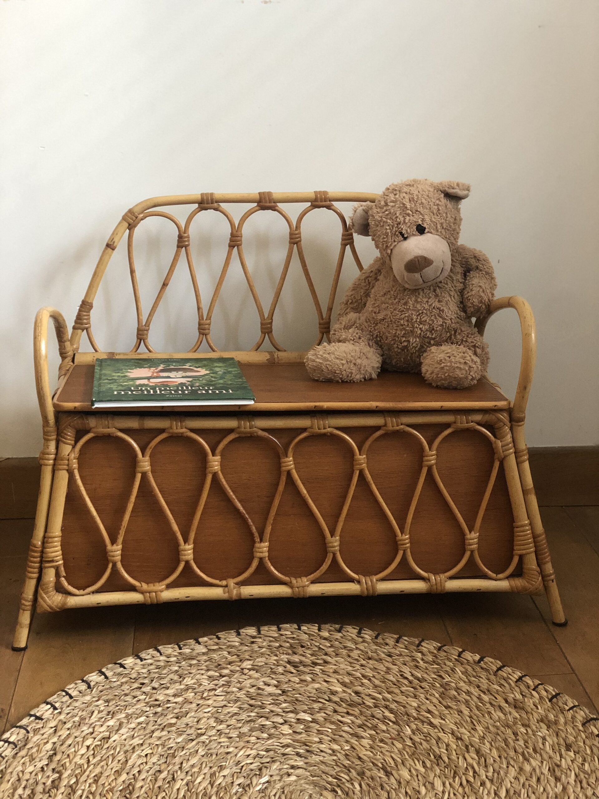 Banc coffre d'enfant en rotin, années 60