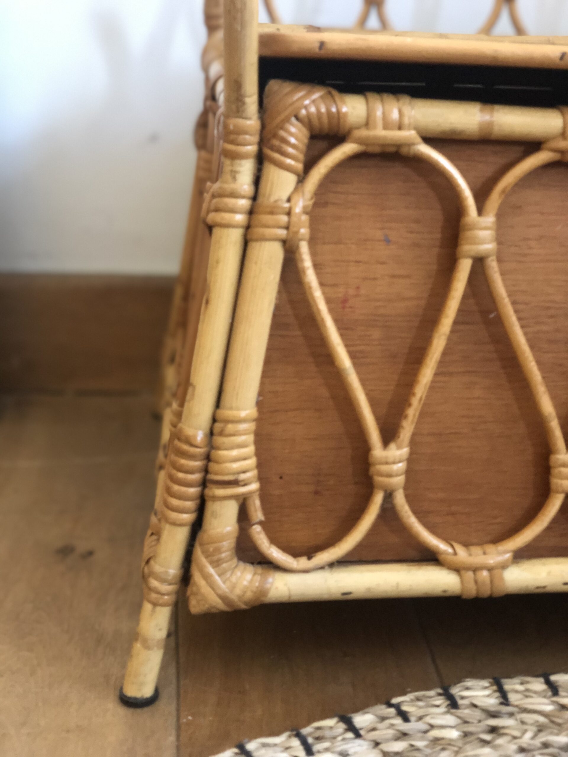 Banc coffre d'enfant en rotin, années 60 – Image 6