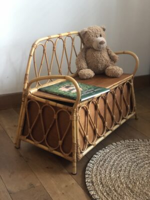 Banc coffre d&rsquo;enfant en rotin, années 60